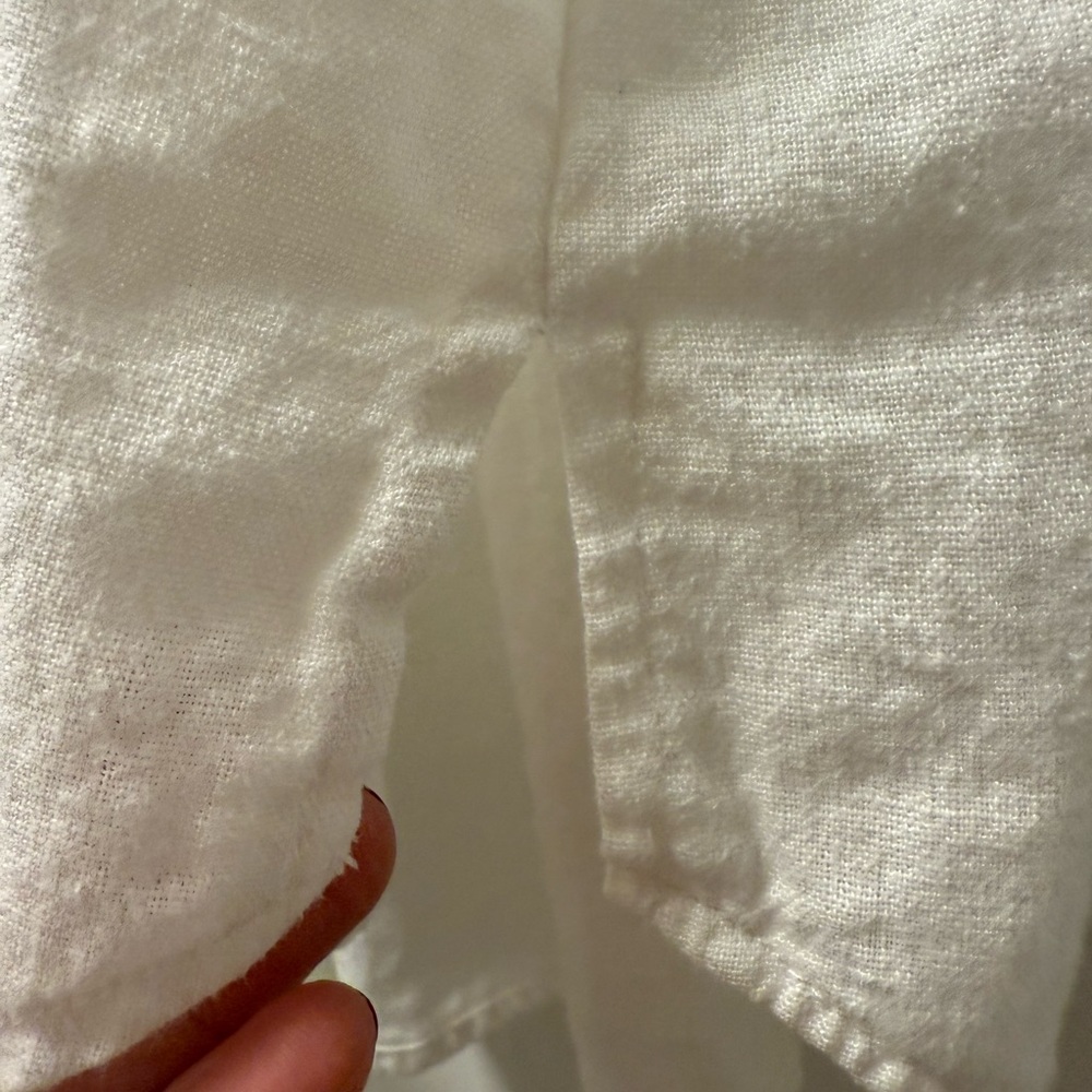 SPLENDID | White Linen Blend Sleeveless Button-Down Top | Size Medium - Picture 3 of 5